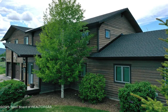 $1,495,000 | 9075 Nesting Eagles Loop, Victor, ID 83455