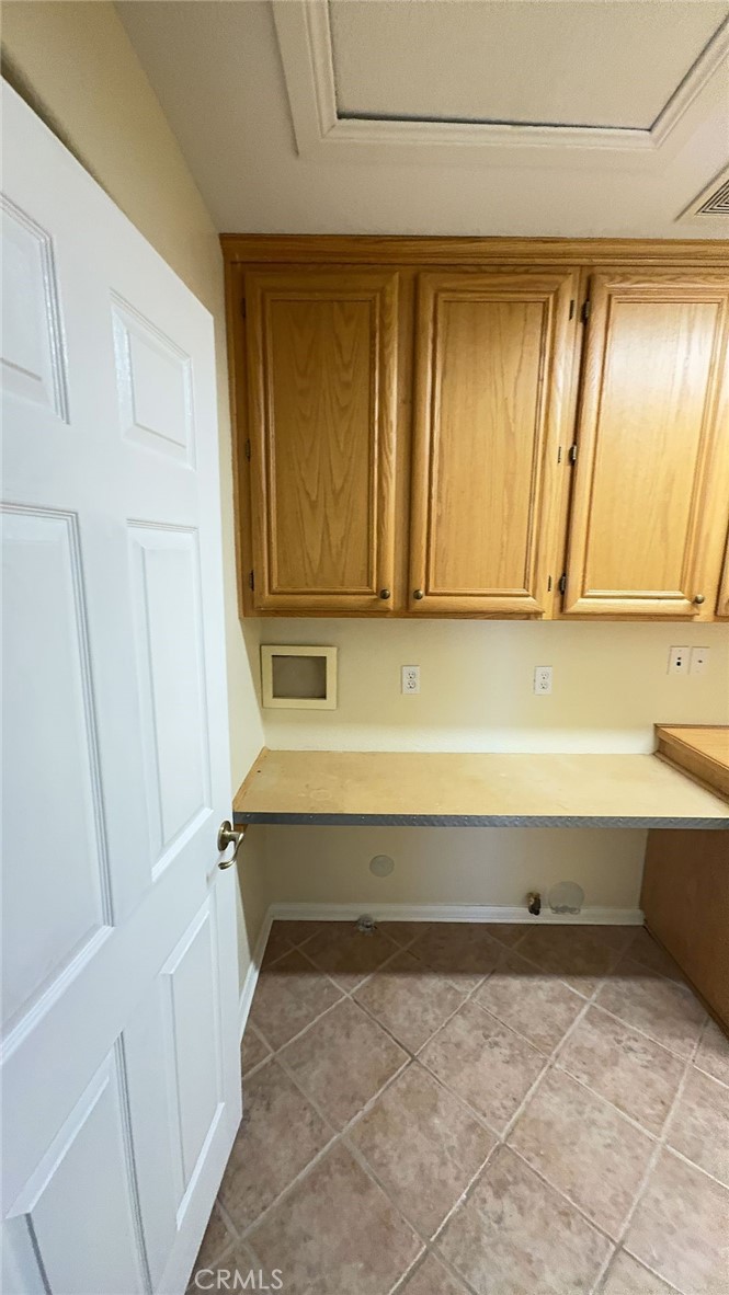 38265 Birch Court Murrieta, CA 92562 - Photo 40 of 46 a bathroom with a bathtub and shower