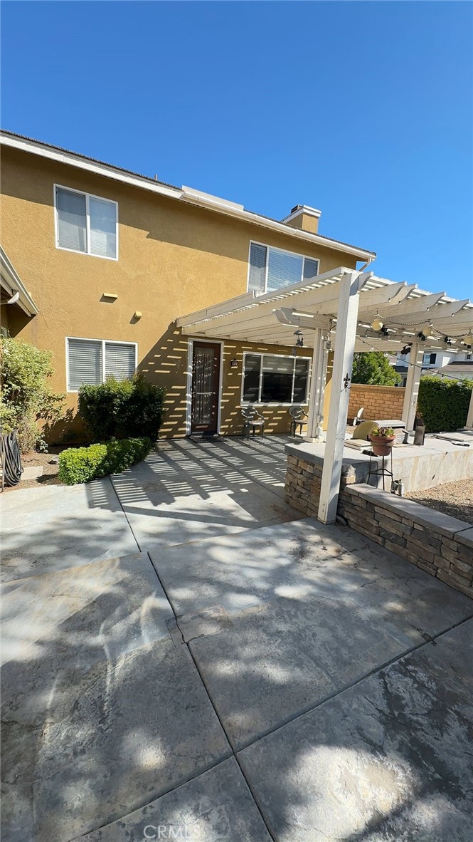 38265 Birch Court Murrieta, CA 92562 - Photo 42 of 46 a front view of a house with a yard