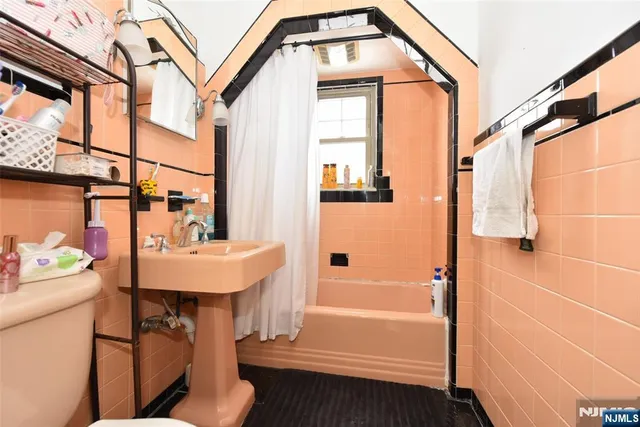 $630,000 | 65 Ave C, Lodi, NJ 07644