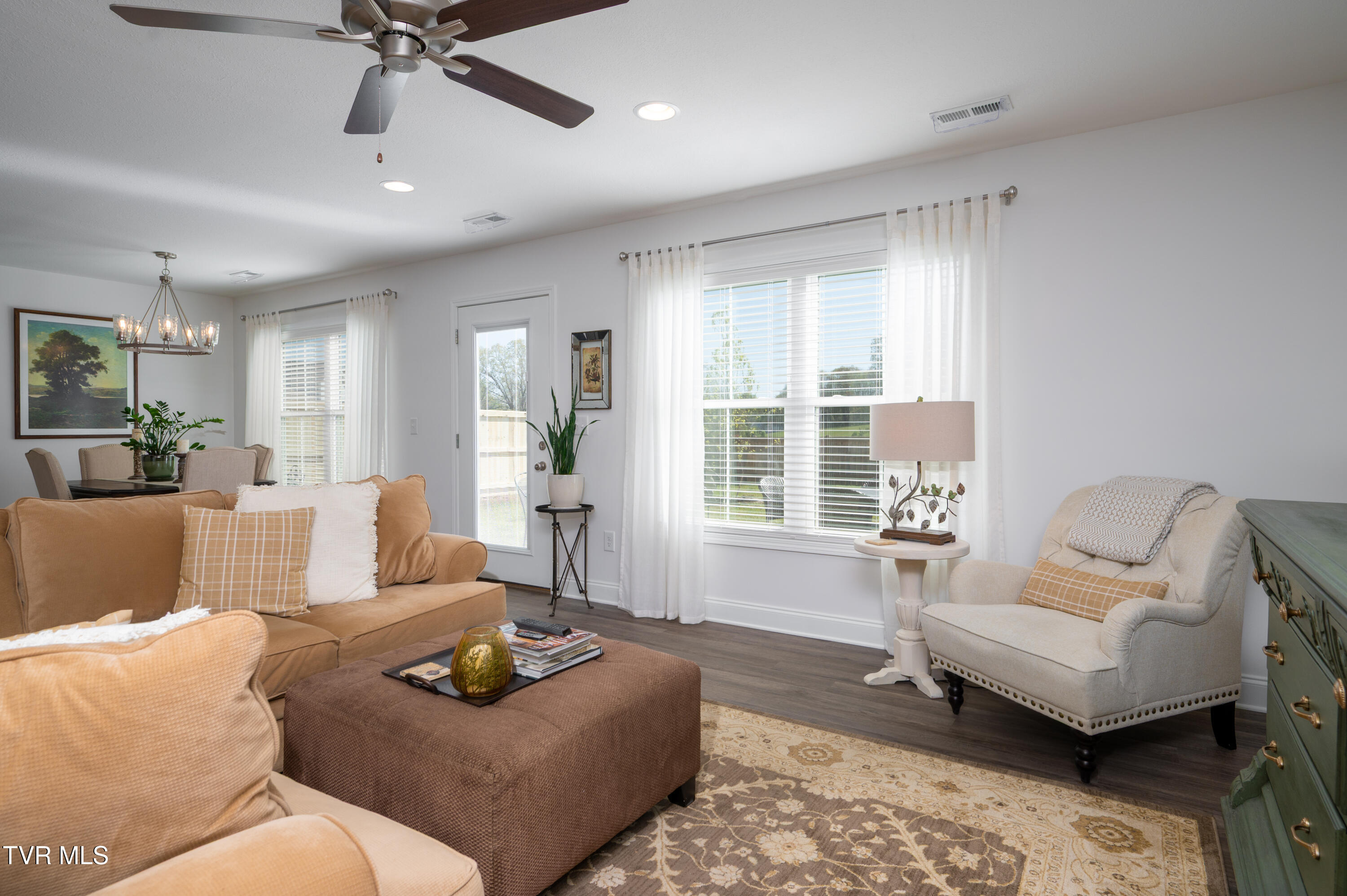968 Riddle Ridge Jonesborough, TN 37659 - Photo 2 of 28 Riddle Ridge-24