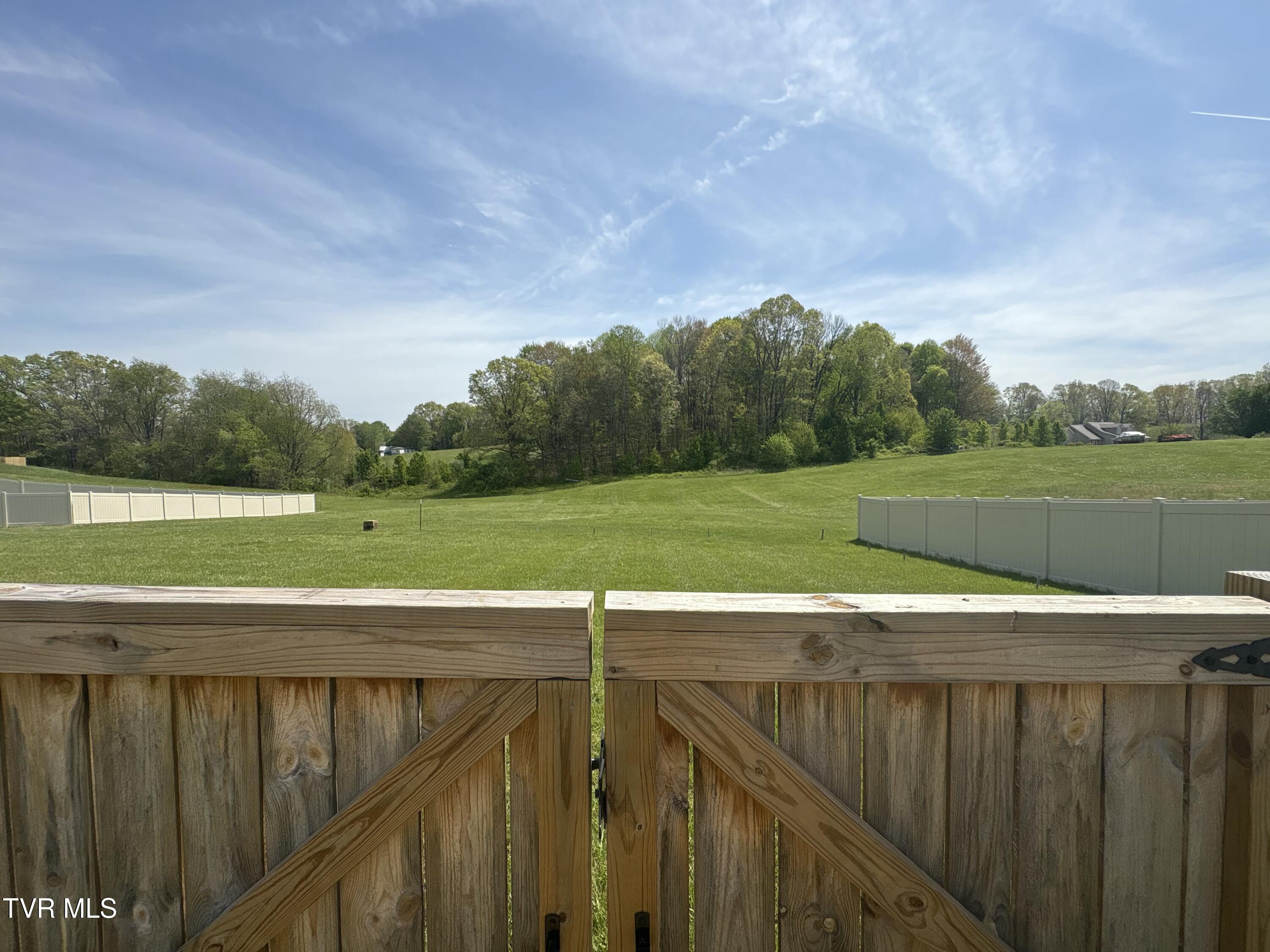 968 Riddle Ridge Jonesborough, TN 37659 - Photo 28 of 28 76677261165__506C73BB-D578-4171-A271-598