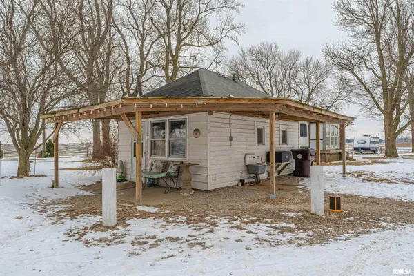 $299,000 | 1779 1250th Avenue, Lincoln, IL 62656