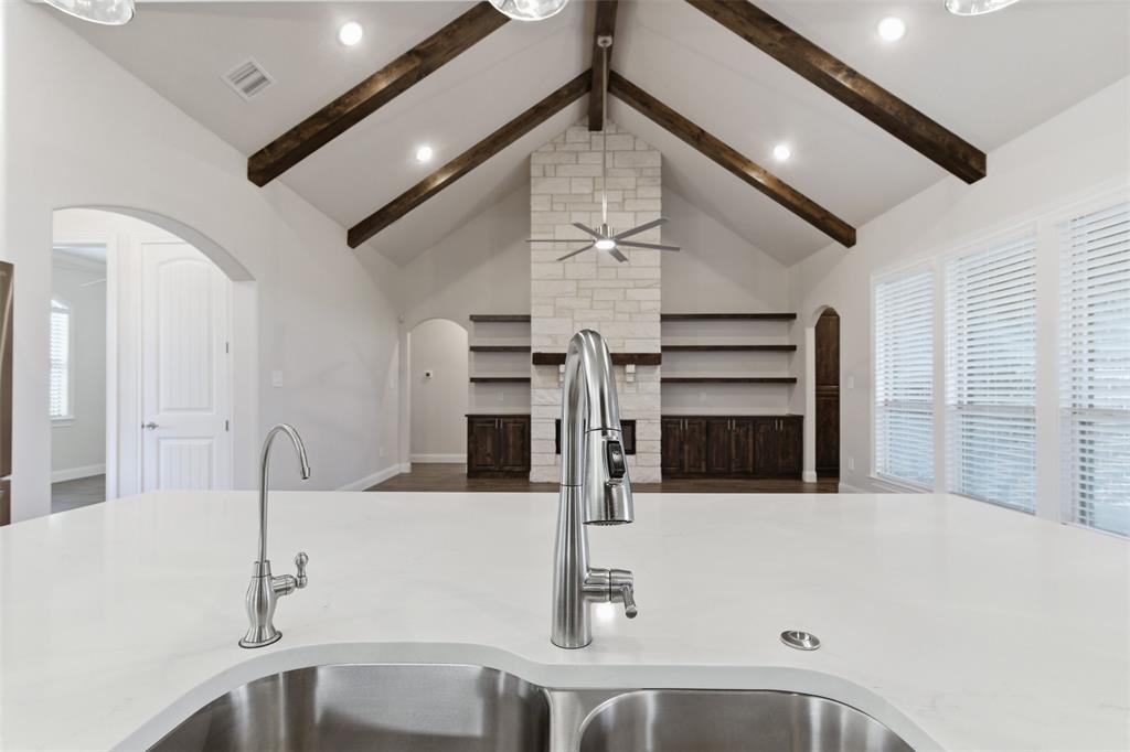 429 Hartley Way Azle, TX 76020 - Photo 16 of 40