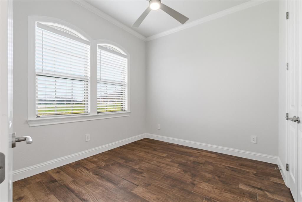 429 Hartley Way Azle, TX 76020 - Photo 20 of 40 Dedicated Office