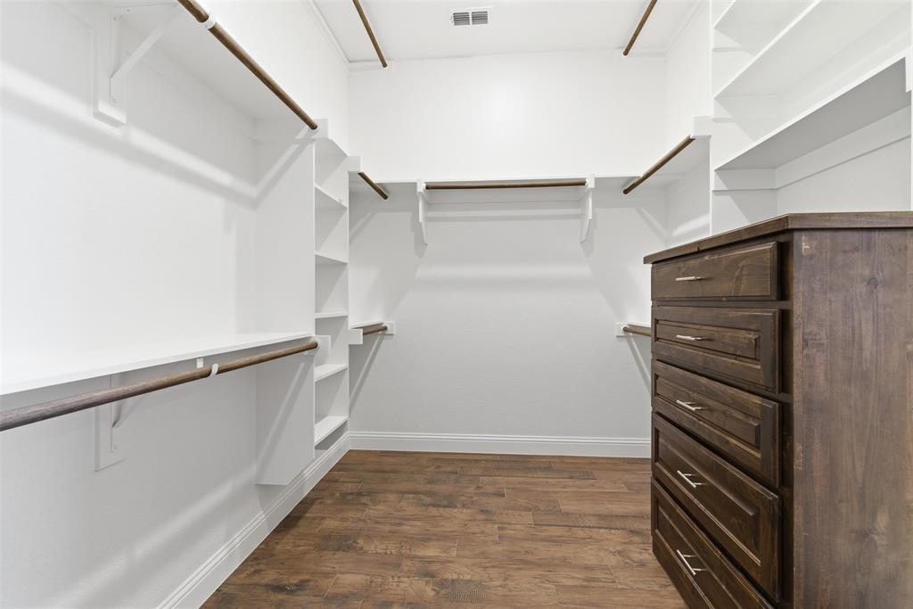 429 Hartley Way Azle, TX 76020 - Photo 27 of 40 Primary Closet