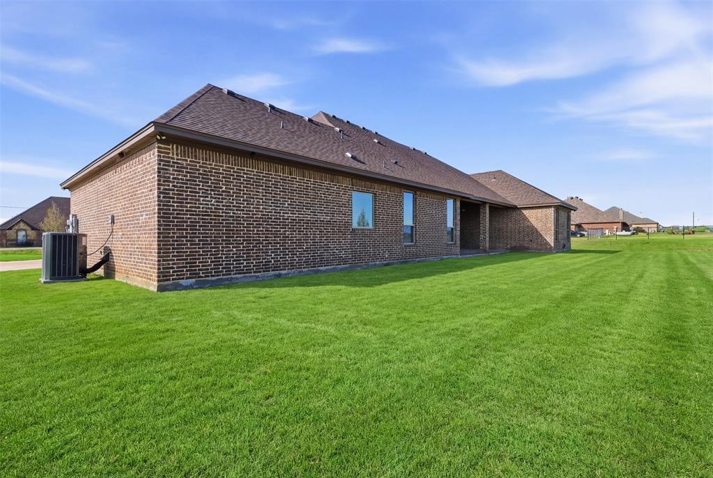 429 Hartley Way Azle, TX 76020 - Photo 38 of 40