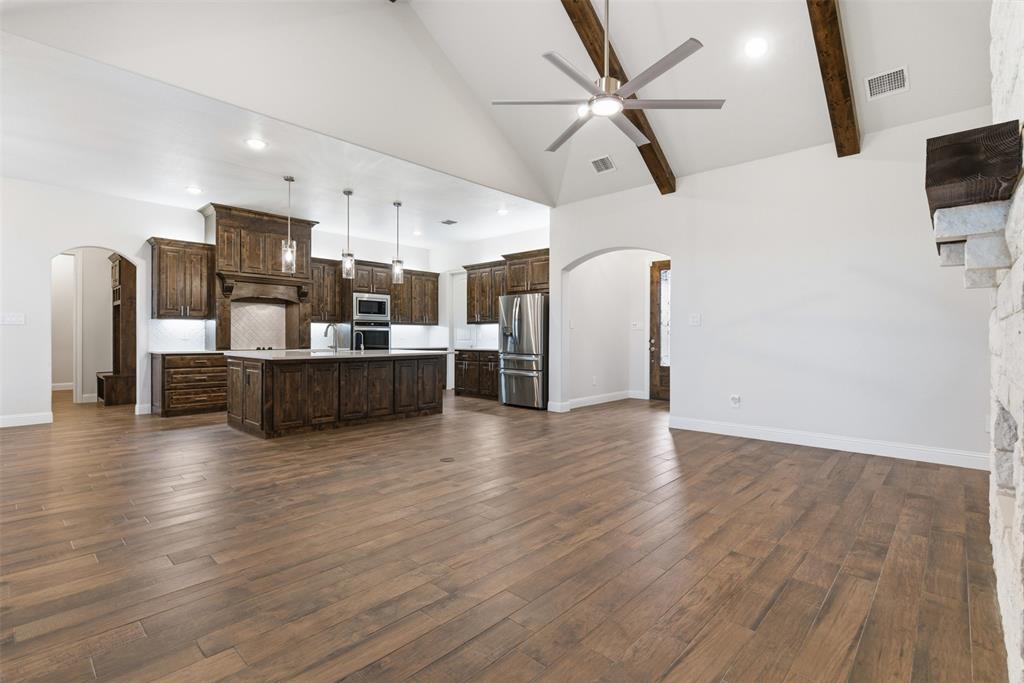 429 Hartley Way Azle, TX 76020 - Photo 10 of 40
