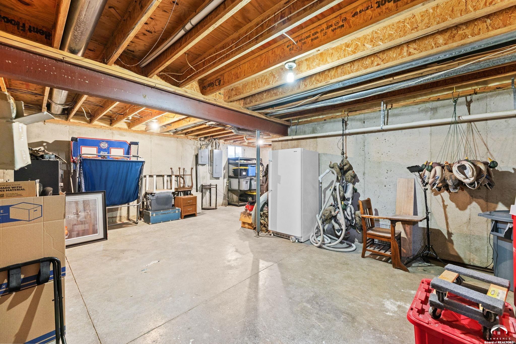 2909 Harrison Avenue Lawrence, KS 66047 - Photo 45 of 56