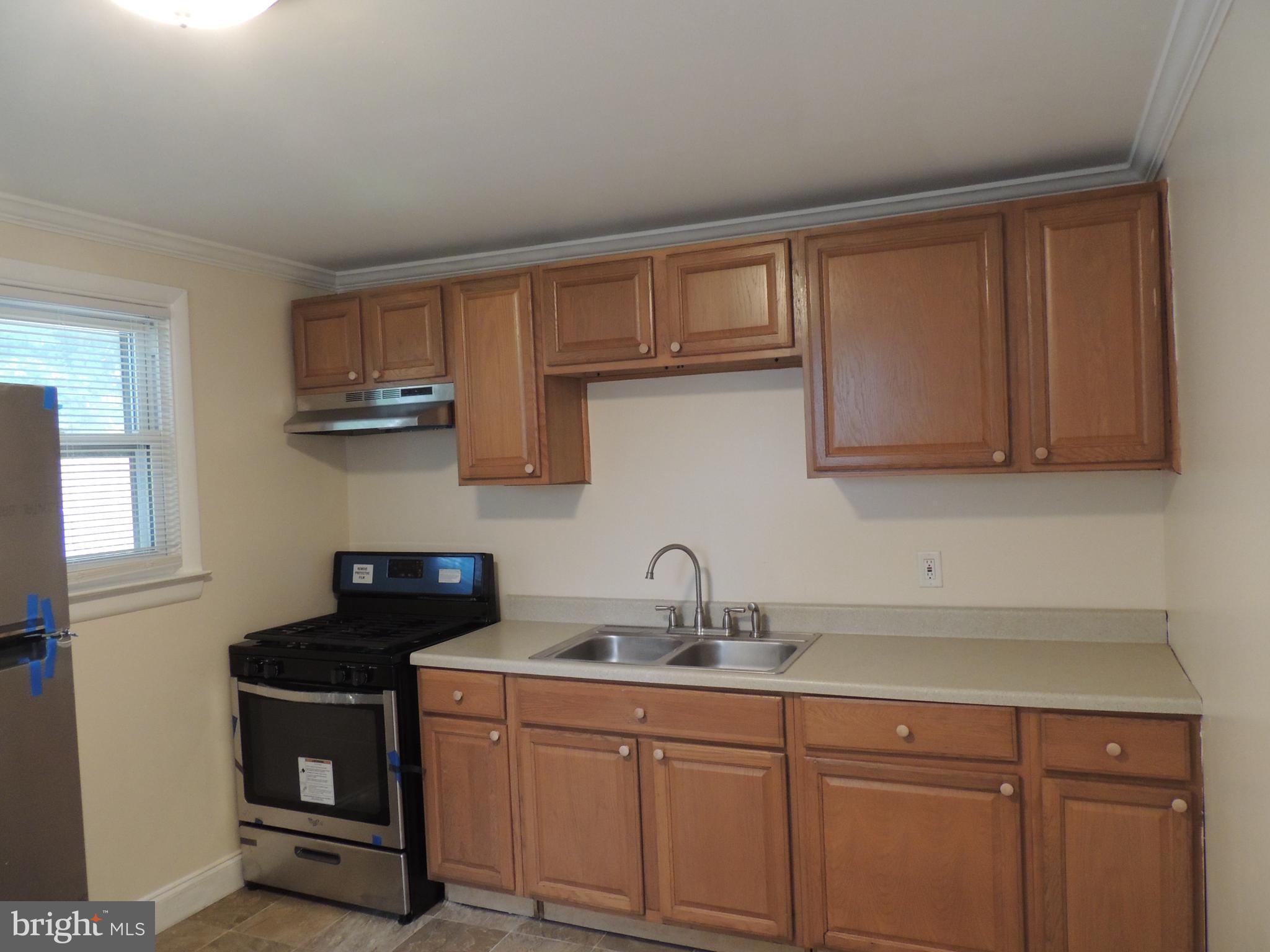 119 Rhodes Avenue Collingdale, PA 19023 - Photo 12 of 34 Kitchen