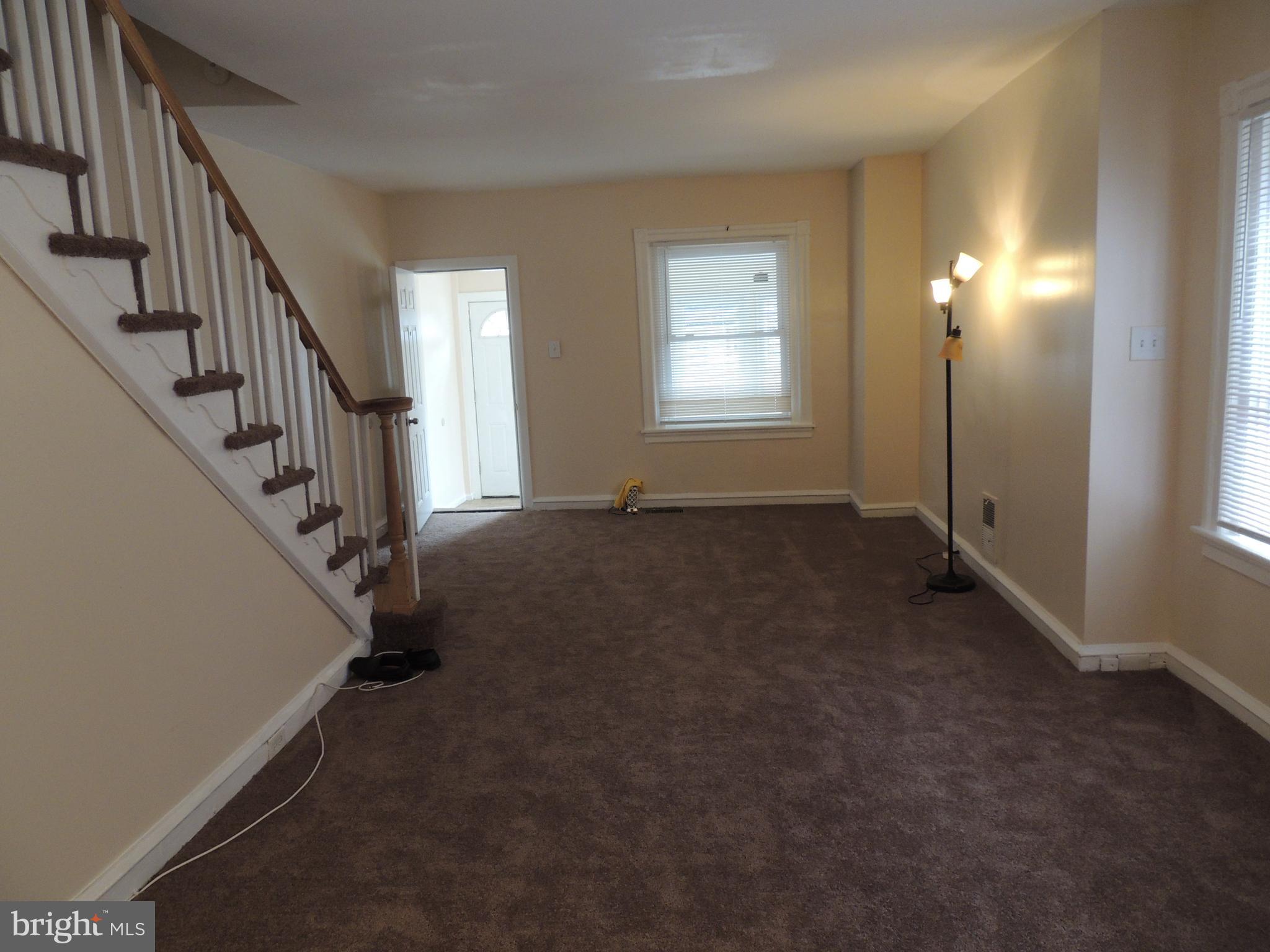 119 Rhodes Avenue Collingdale, PA 19023 - Photo 14 of 34 Living room