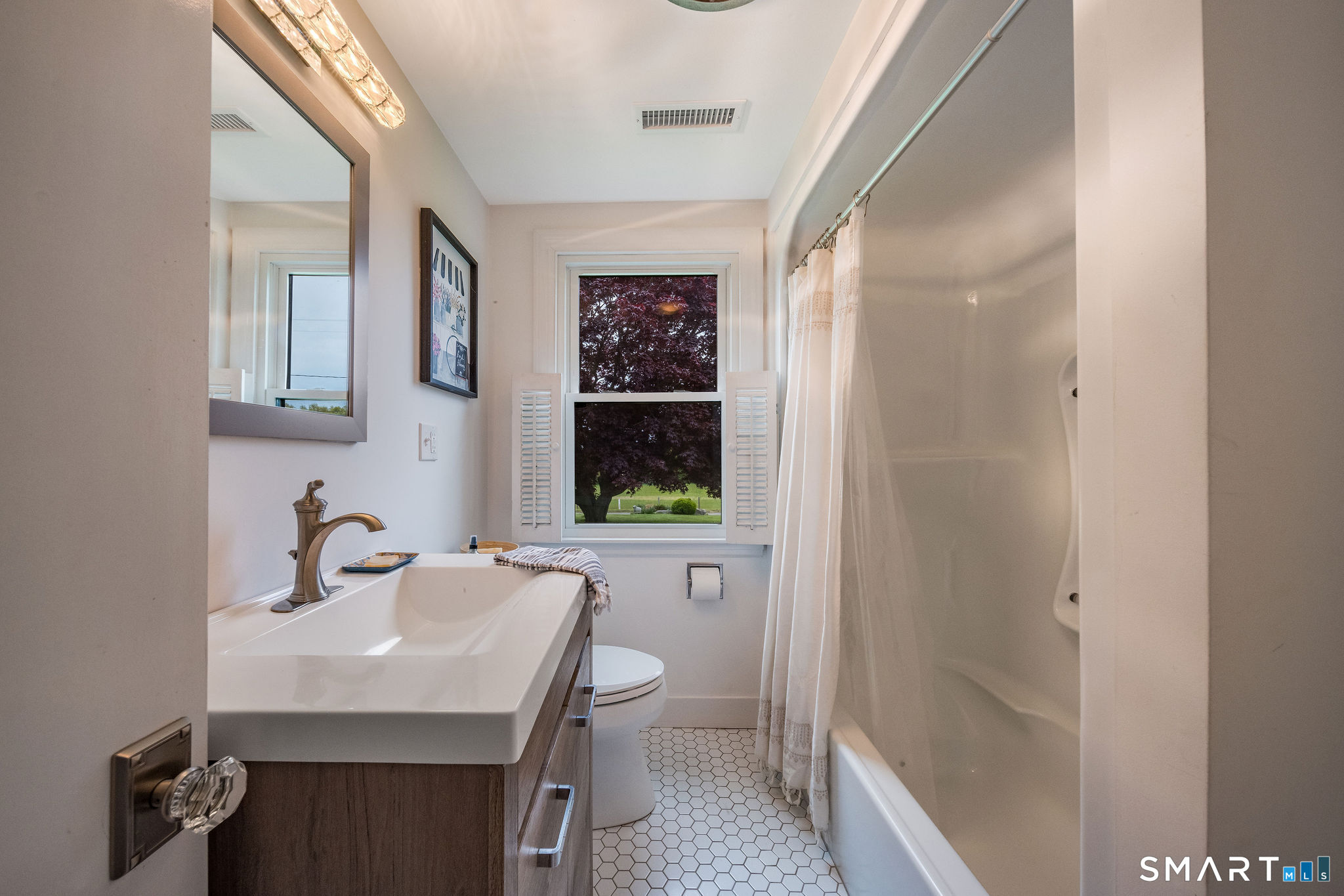 78 Tanner Marsh Road Guilford, CT 06437 - Photo 19 of 31