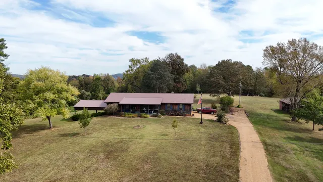 $490,000 | 2890 Nance Bend Road, Clifton, TN 38425