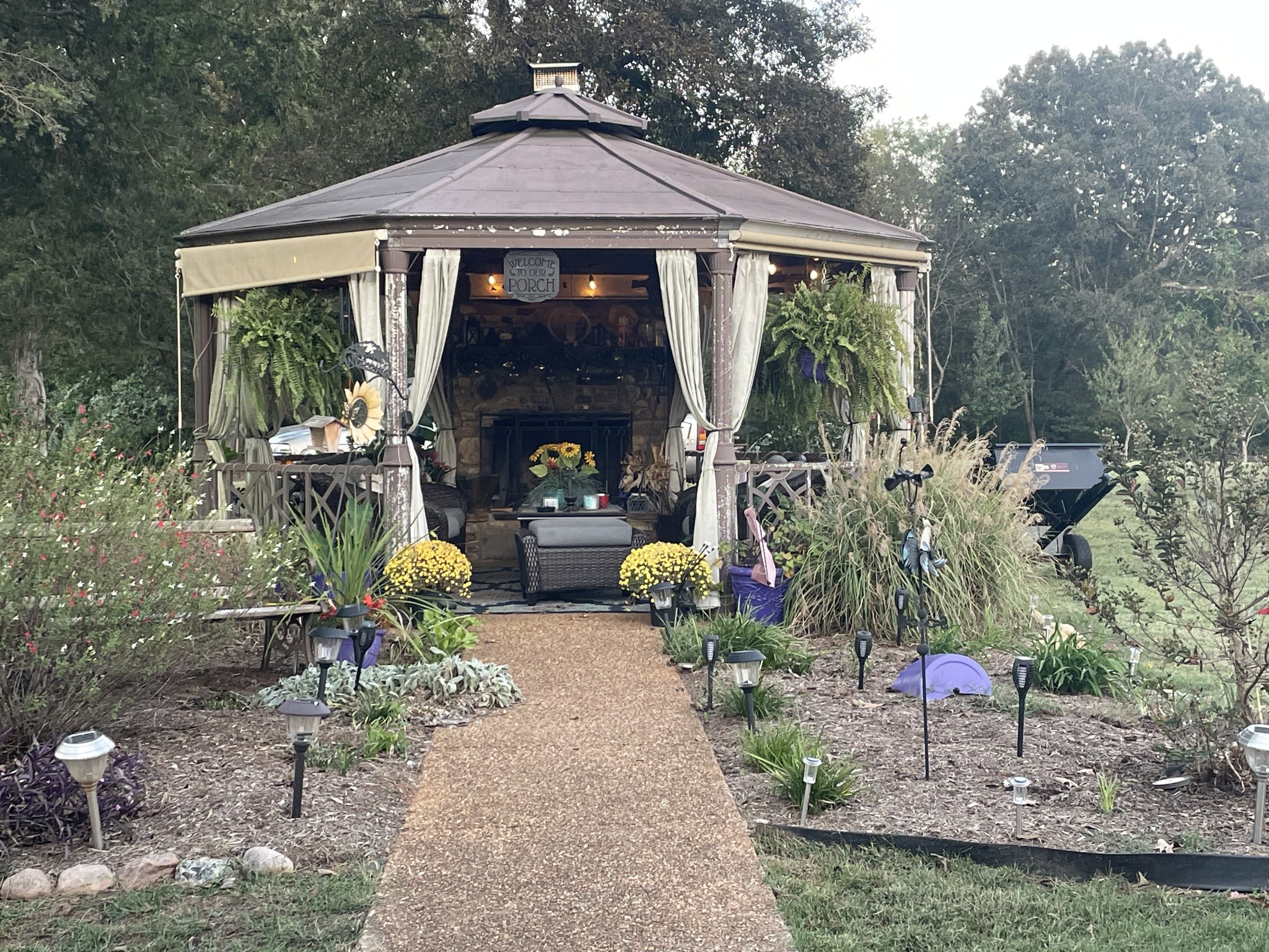 2890 Nance Bend Road Clifton, TN 38425 - Photo 5 of 52 a front view of a house with garden