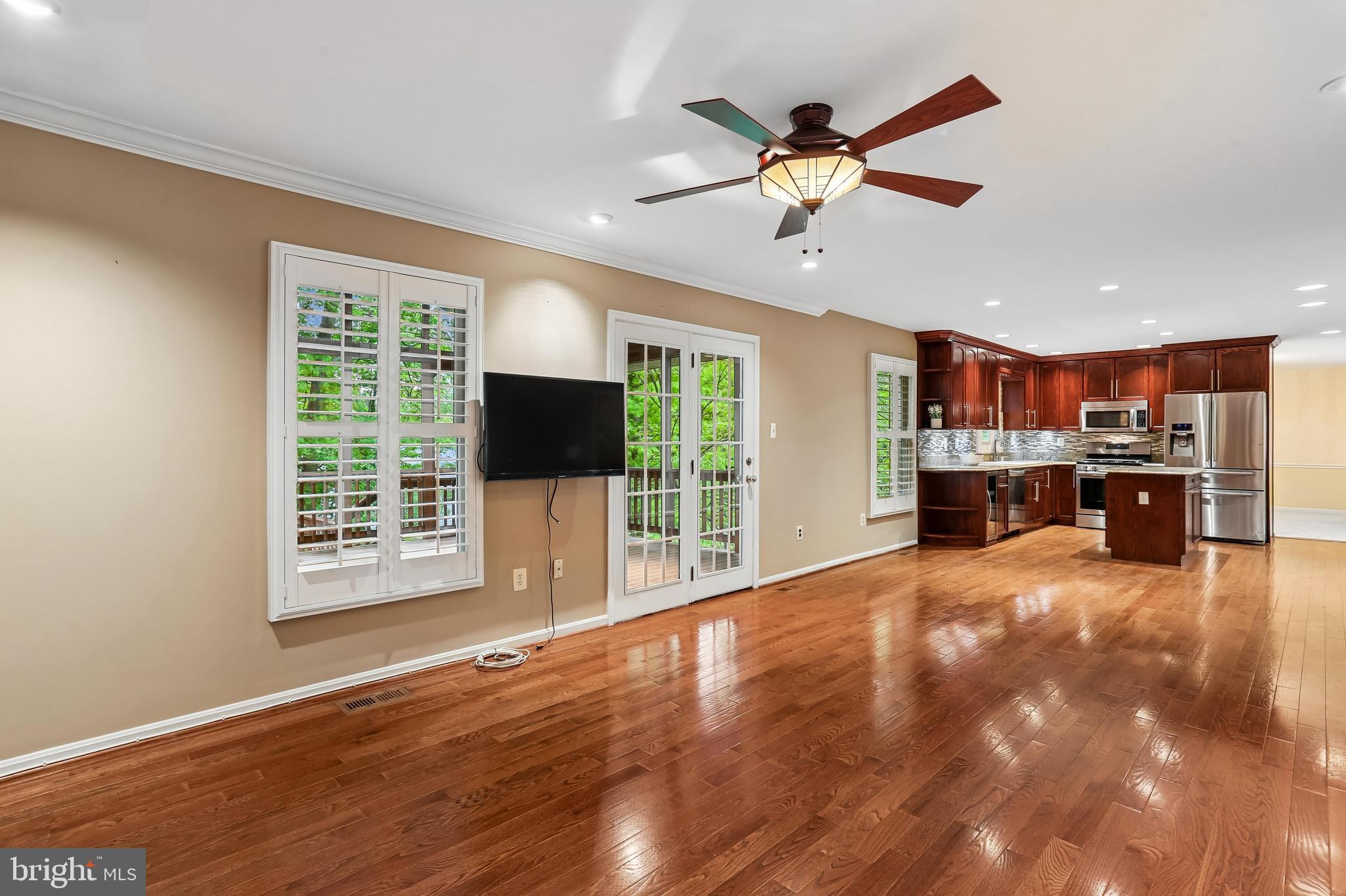 110 Summit Hall Road Gaithersburg, MD 20877 - Photo 15 of 85 Ceiling fan