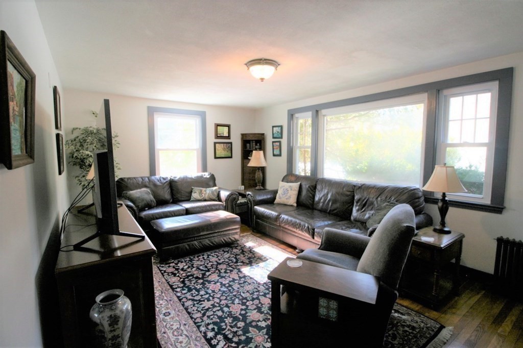 1 Kenneth Road Georgetown, MA 01833 - Photo 10 of 38 Gallery Image 10