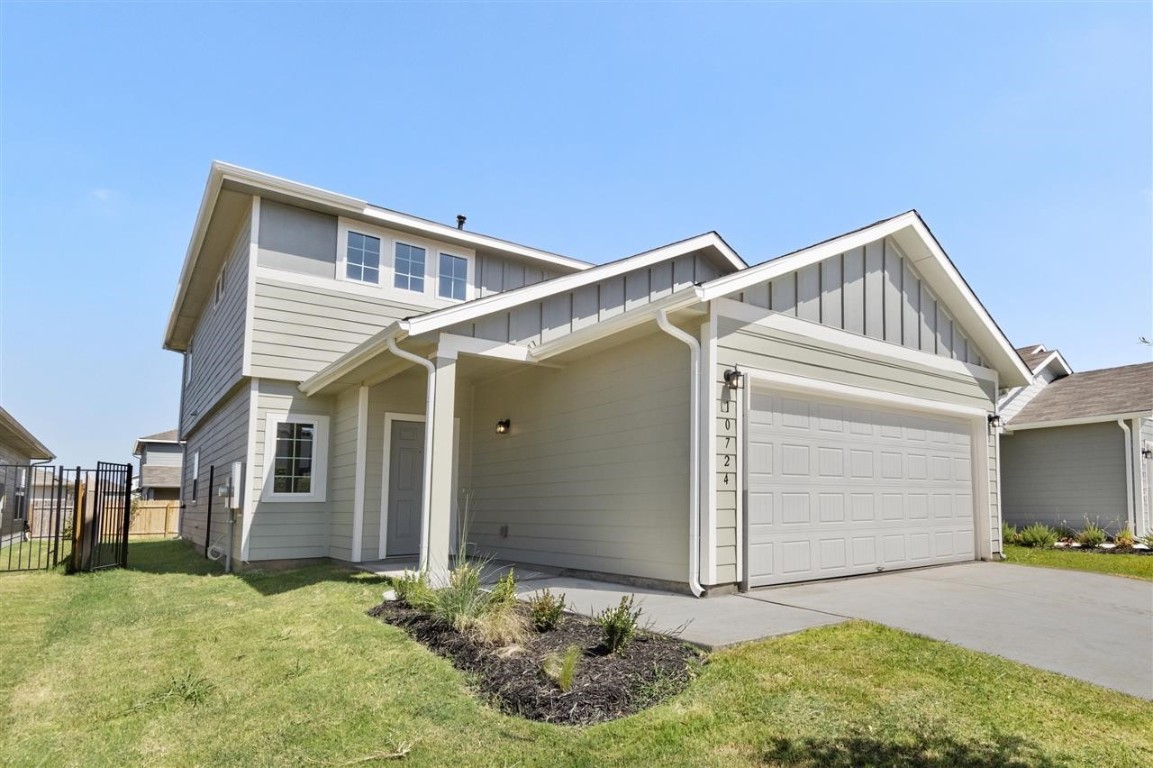 a view of backyard of house