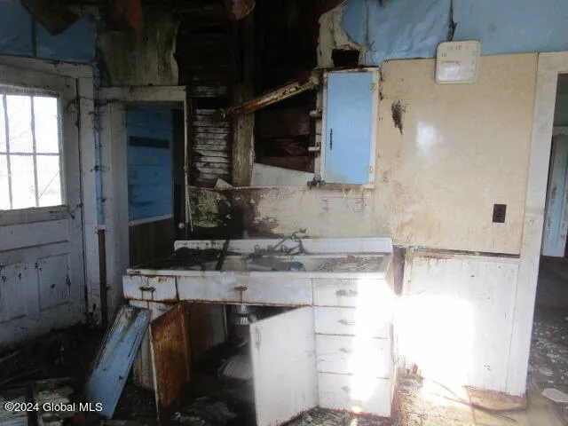 $85,900 | 64 Waddell Avenue, Fort Plain, NY 13339