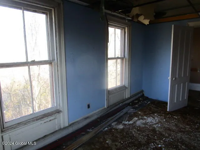 $85,900 | 64 Waddell Avenue, Fort Plain, NY 13339