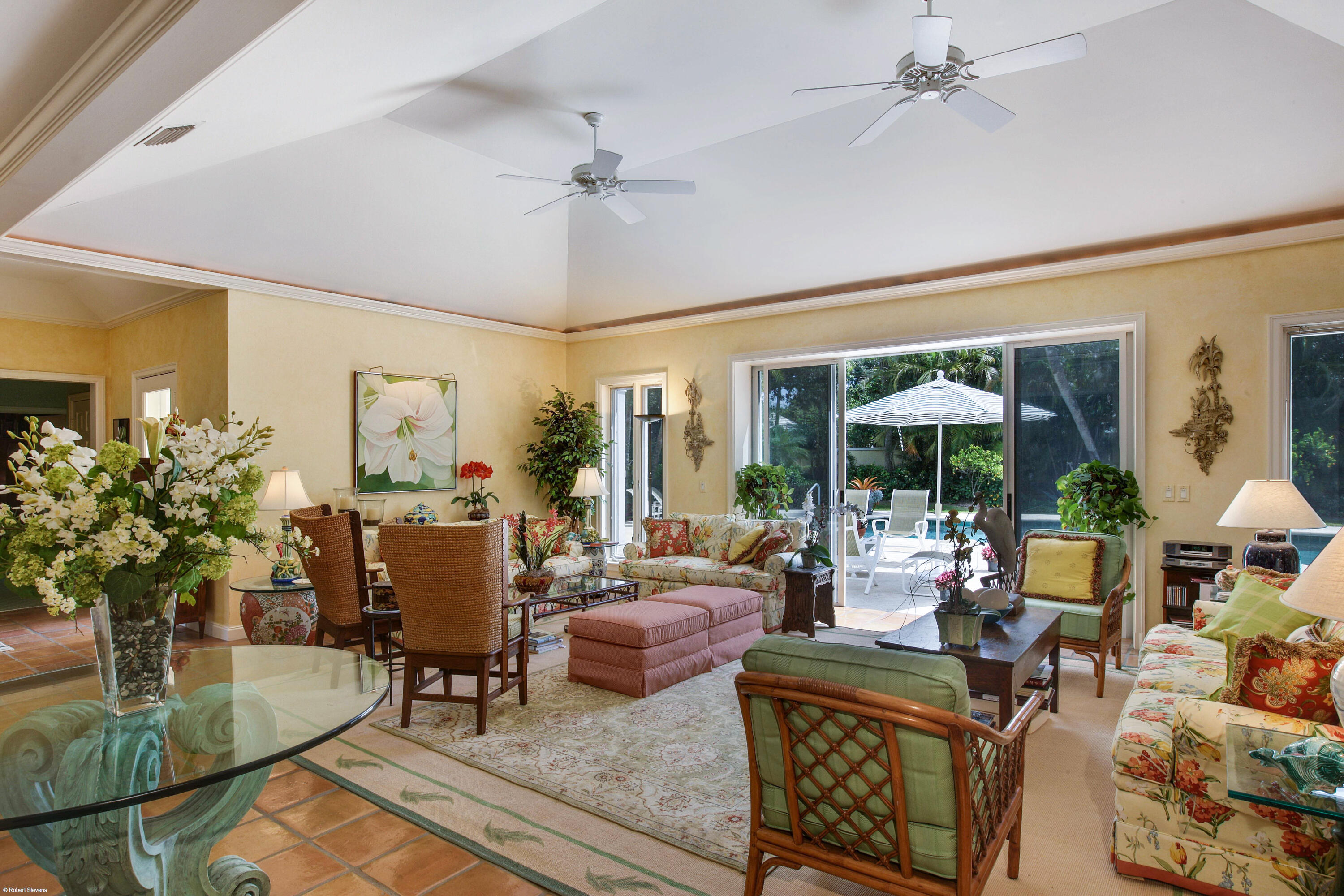 123 Gomez Road Jupiter Island, FL 33455 - Photo 4 of 29 a living room with furniture and a large window