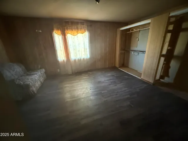 a view of empty room with window