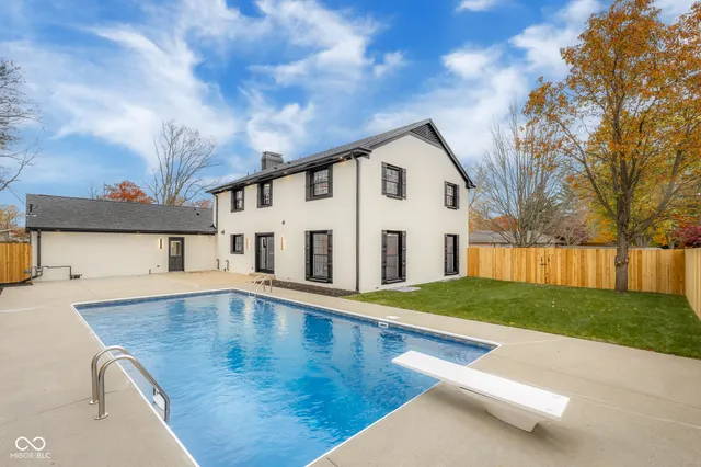 $780,000 | 811 27th Street, Columbus, IN 47201