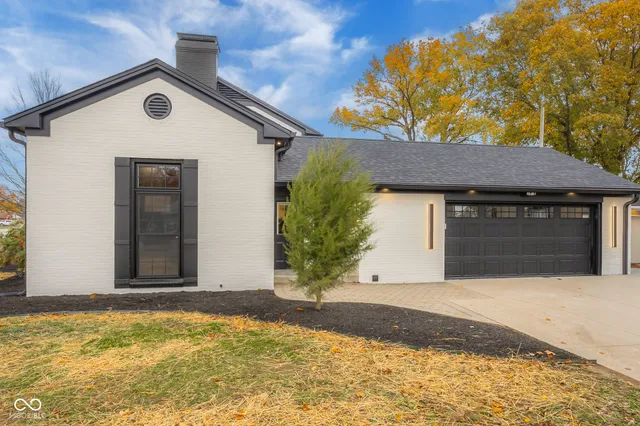 $780,000 | 811 27th Street, Columbus, IN 47201