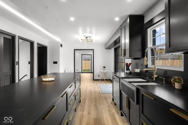 $780,000 | 811 27th Street, Columbus, IN 47201