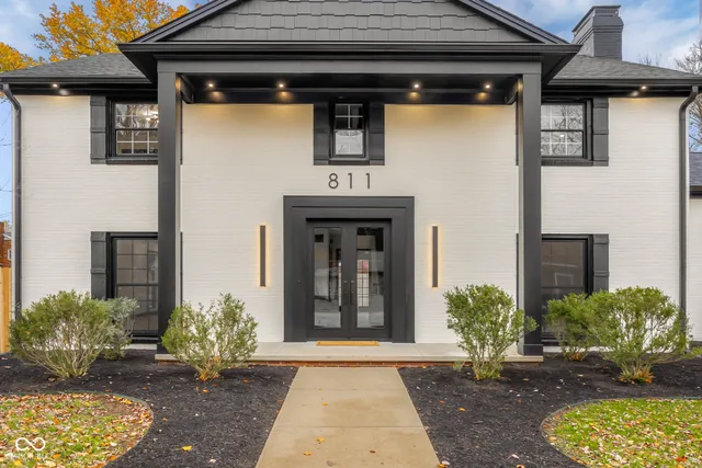 $780,000 | 811 27th Street, Columbus, IN 47201
