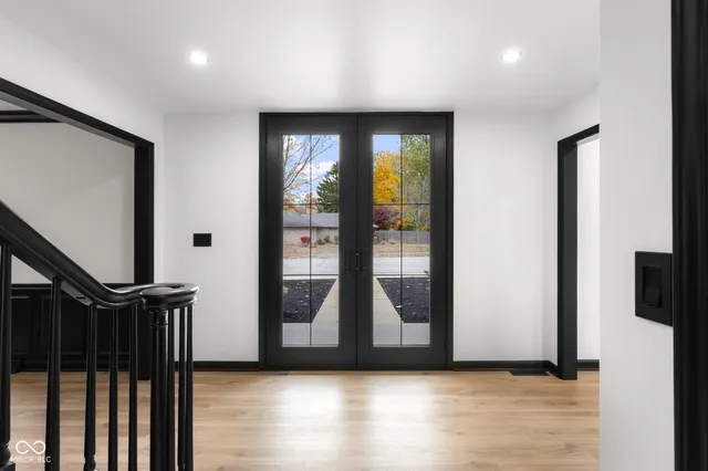 $780,000 | 811 27th Street, Columbus, IN 47201