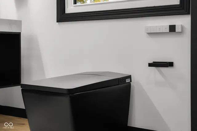 $780,000 | 811 27th Street, Columbus, IN 47201