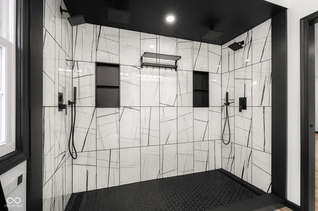 $780,000 | 811 27th Street, Columbus, IN 47201