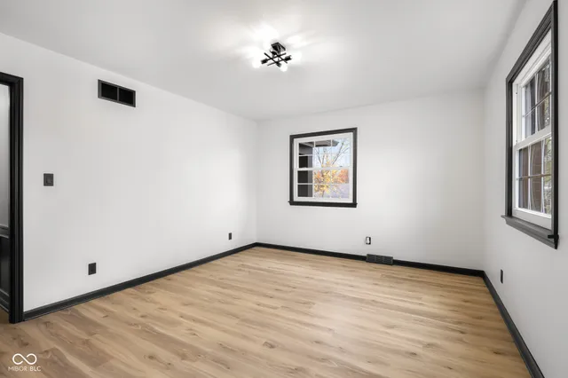 $780,000 | 811 27th Street, Columbus, IN 47201