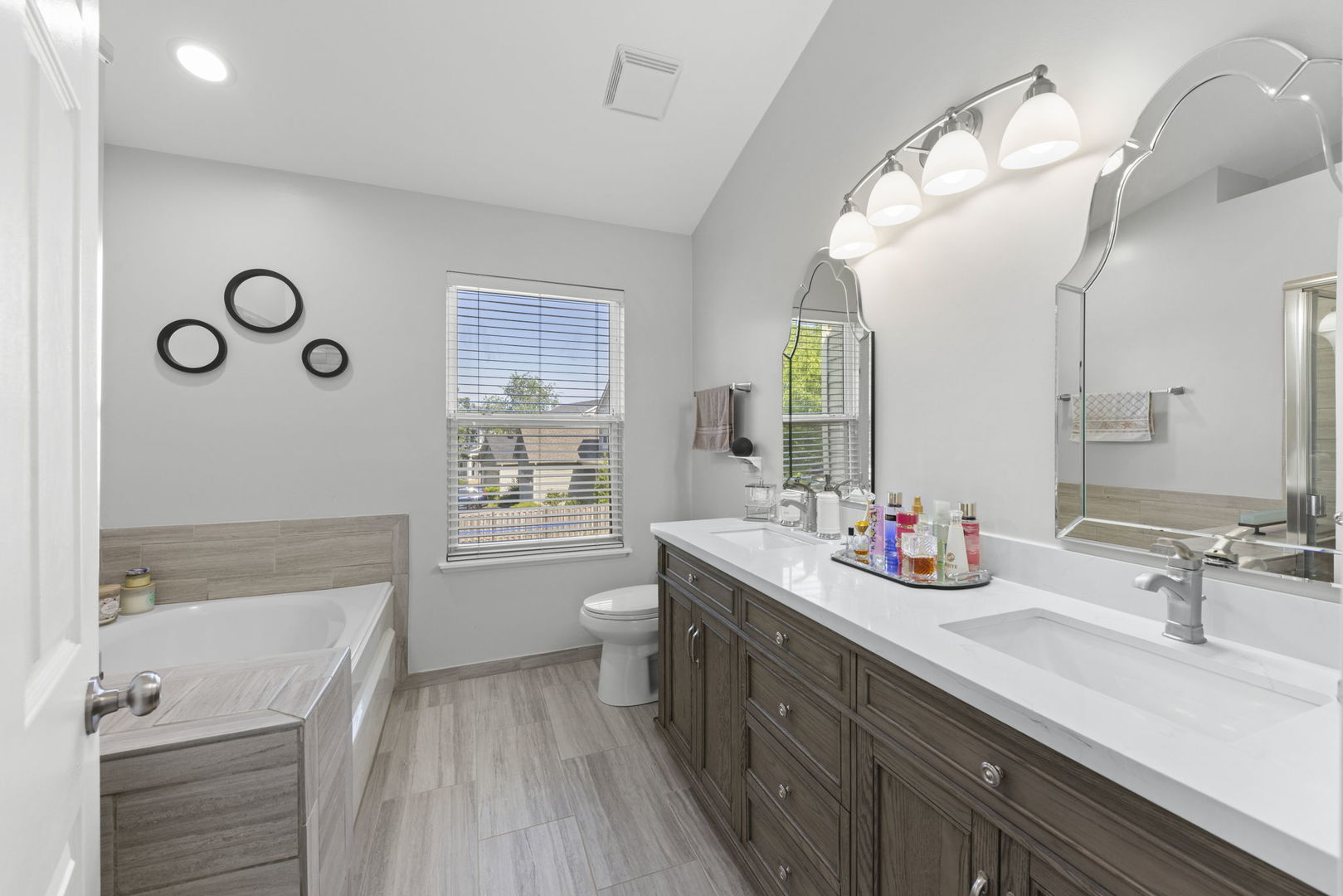 2503 Red Hawk Ridge Court Aurora, IL 60503 - Photo 15 of 24 Gallery Image 15