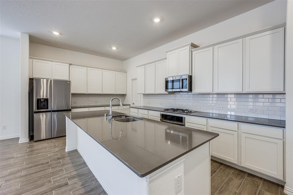 8705 Red Fox Trail McKinney, TX 75071 - Photo 10 of 25