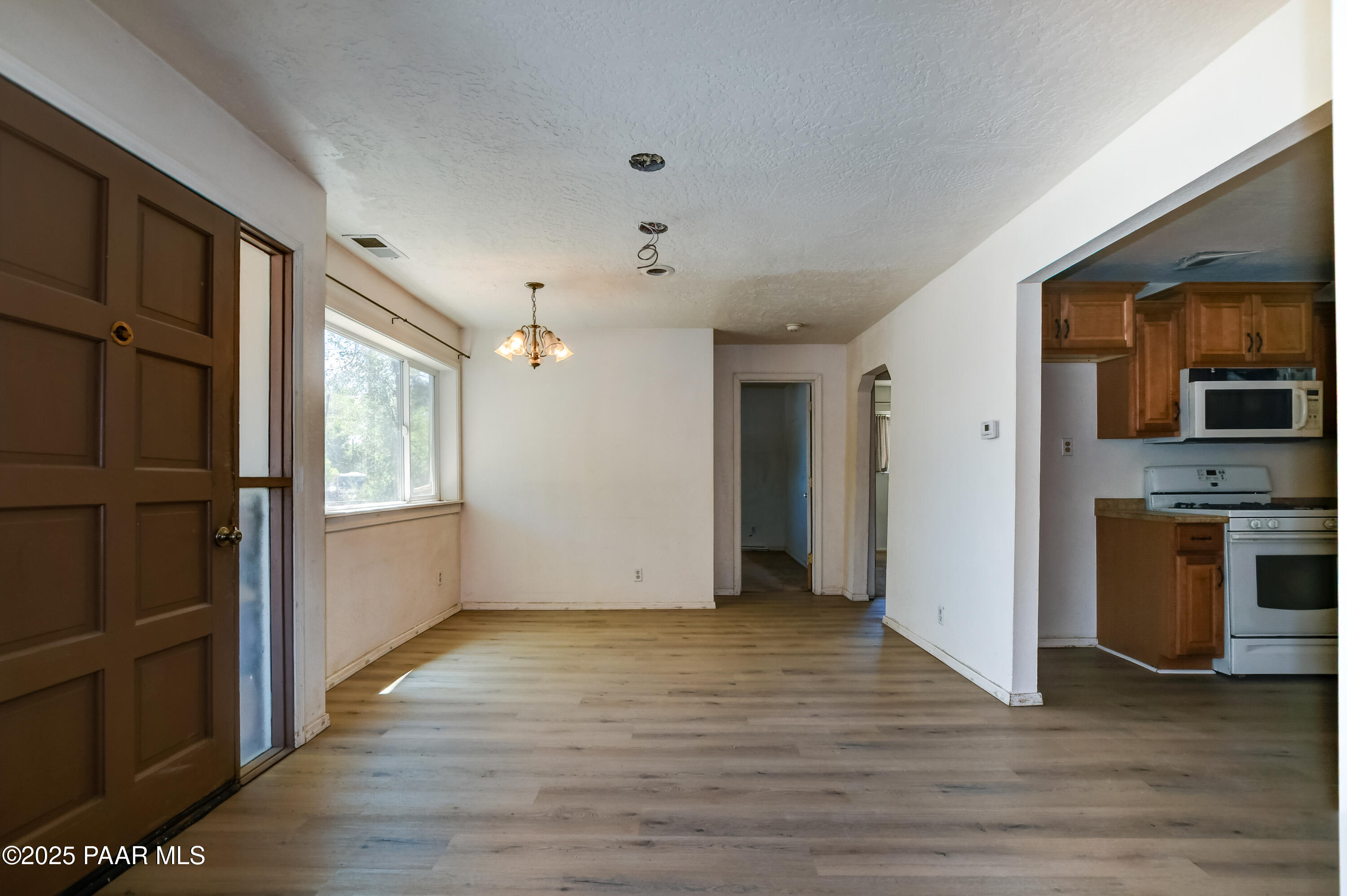 626 Ruth Street Prescott, AZ 86301 - Photo 7 of 38 Dining Area 1