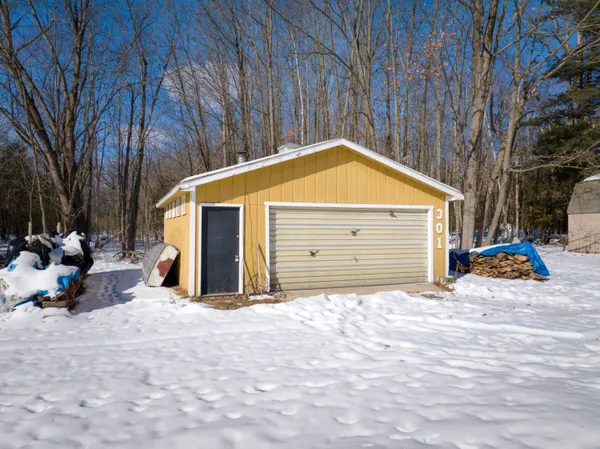 $46,000 | 301 Shady Lane, Six Lakes, MI 48886