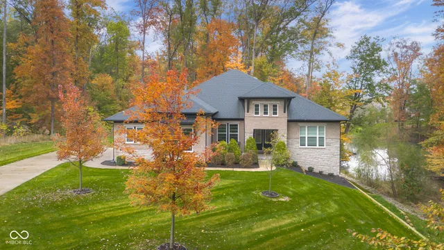 $1,389,000 | 5059 Oak Ridge Trail, Columbus, IN 47201