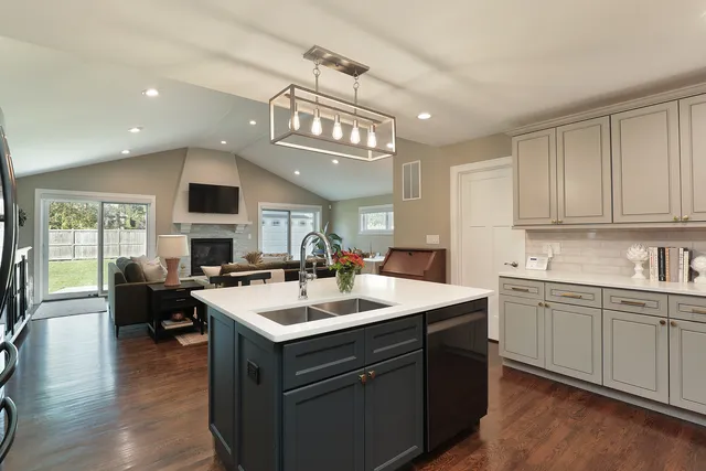 $764,900 | 1444 Crowe Avenue, Deerfield, IL 60015