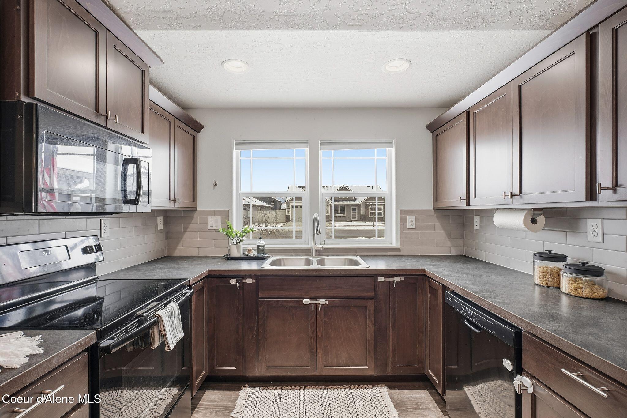 4467 North Connery Loop Post Falls, ID 83854 - Photo 10 of 28 Inside-Media-Connery-10