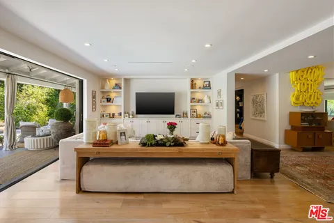 $5,795,000 | 17145 Addison Street, Encino, CA 91316