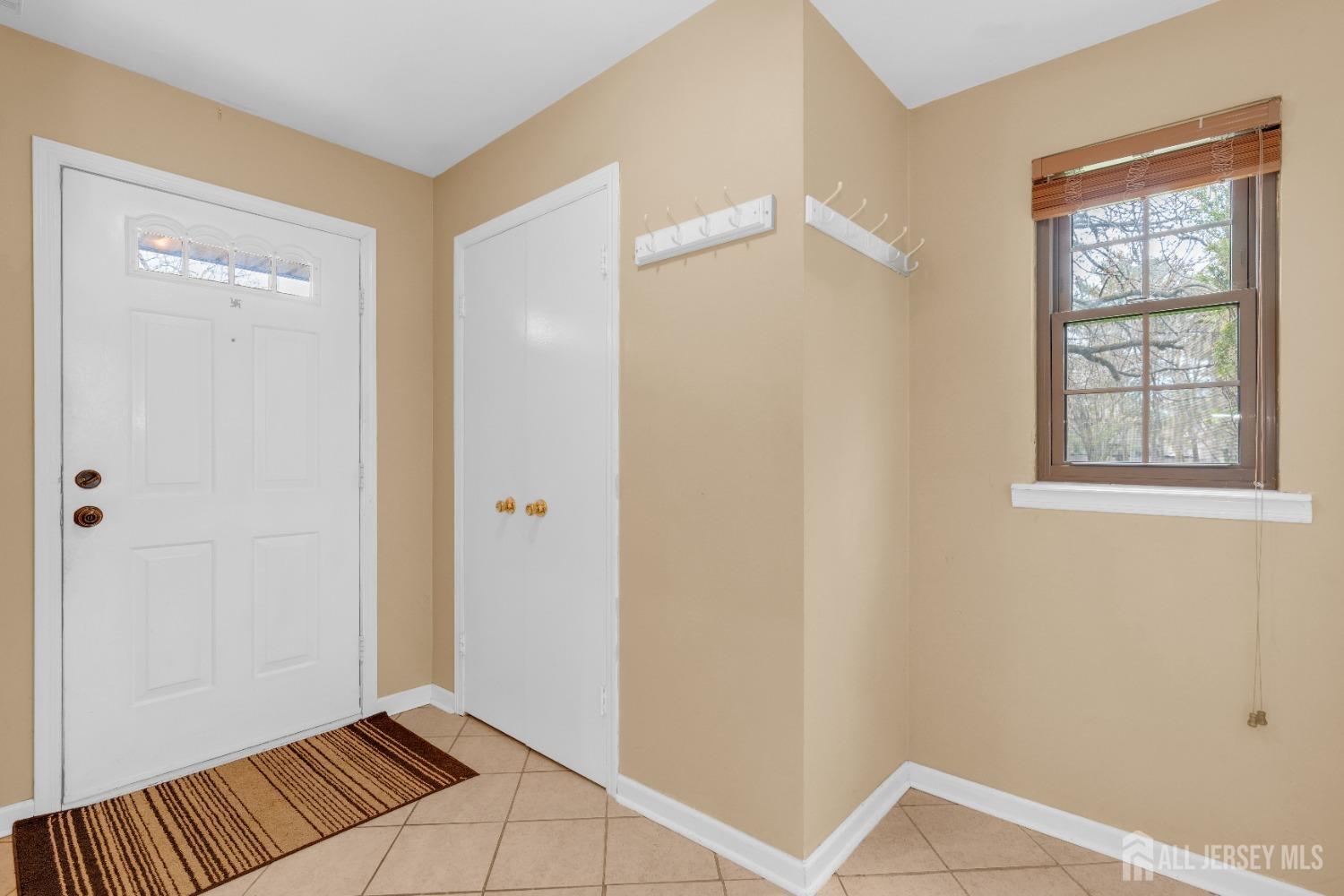 90 Pheasant Run Edison, NJ 08820 - Photo 23 of 39 a view of an empty room