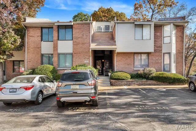 $149,500 | 5270 Cedarstone Court, Unit C, St. Louis, MO 63129