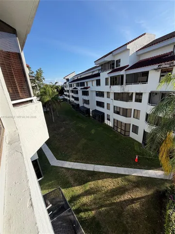 $2,000 | 8205 Southwest 152nd Avenue, Unit F408, Miami, FL 33193