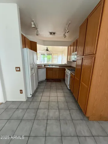 $1,850 | 893 South Roanoke Street, Gilbert, AZ 85296