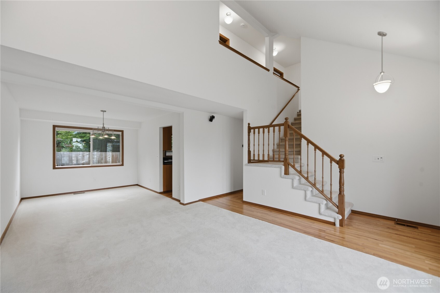19022 102nd Avenue Southeast Renton, WA 98055 - Photo 5 of 36
