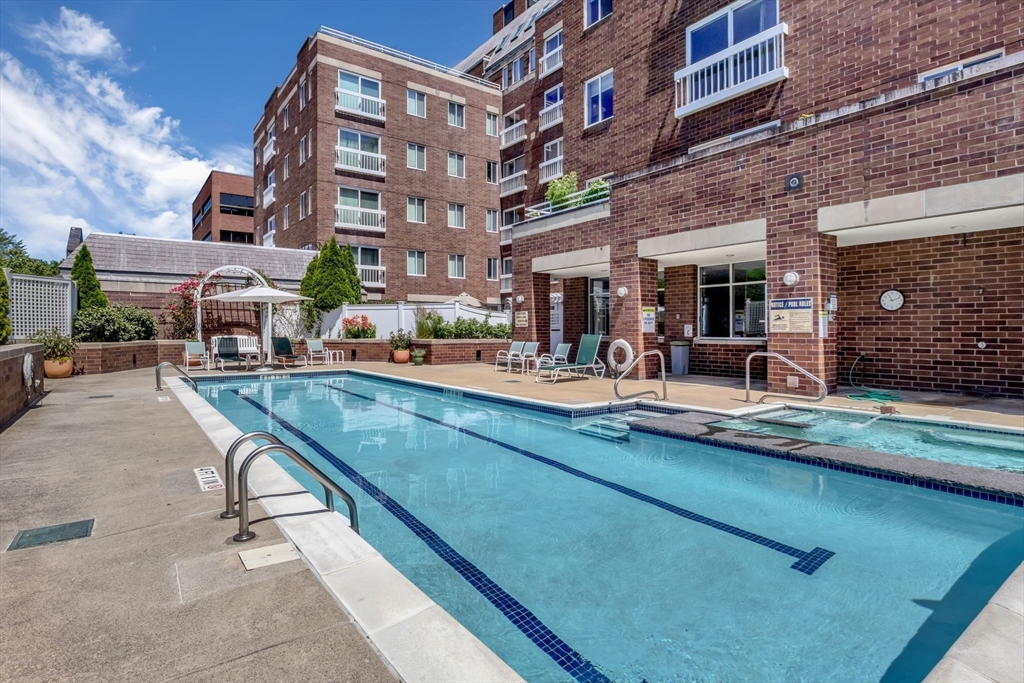 950 Massachusetts Avenue, Unit 512 Cambridge, MA 02139 - Photo 12 of 20