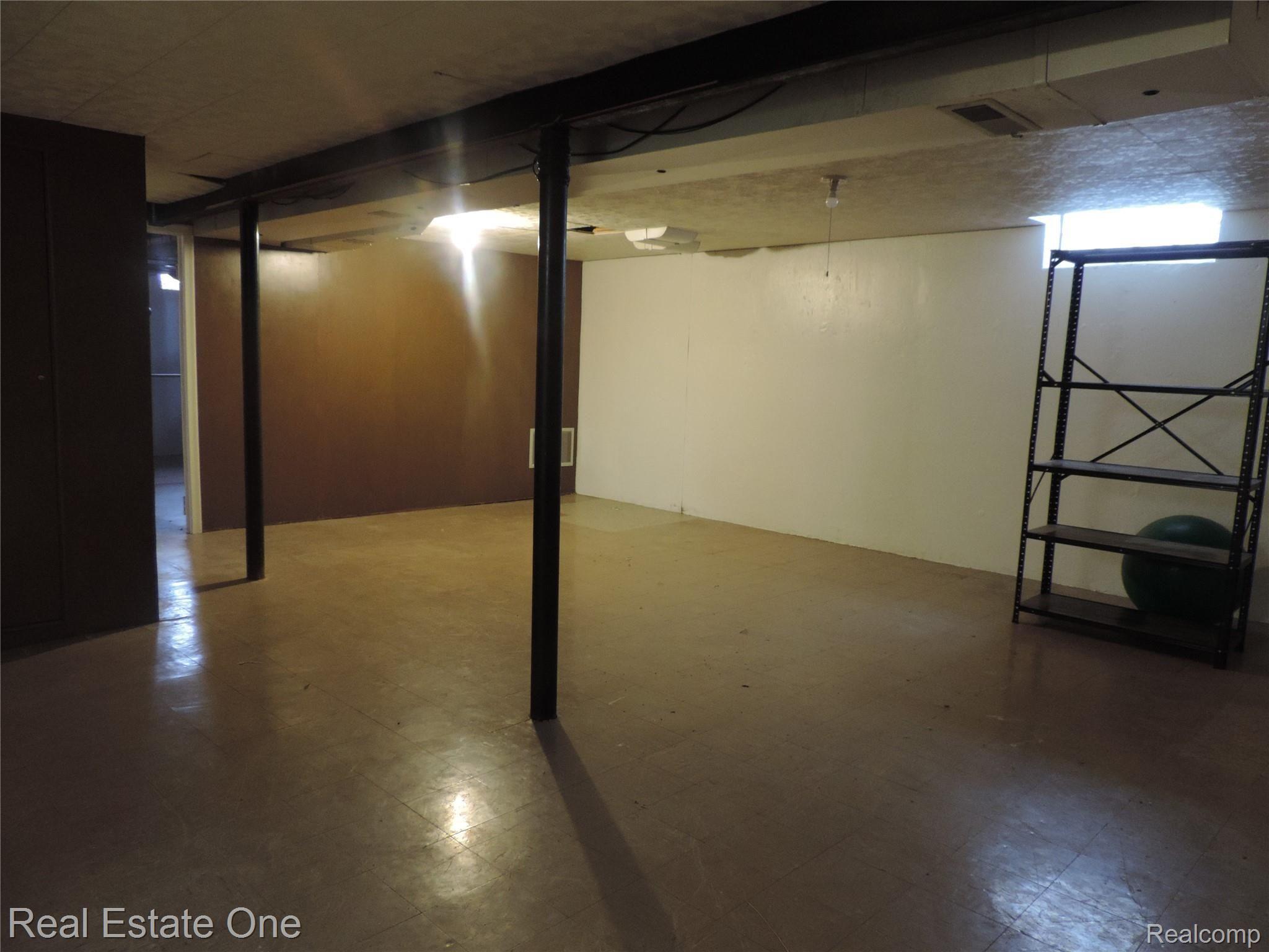 709 Lockwood Road Royal Oak, MI 48067 - Photo 18 of 22 Spacious partially finished basement