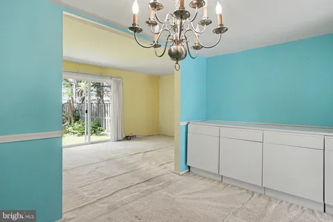 $699,999 | 226 Commons Drive Northwest, Vienna, VA 22180