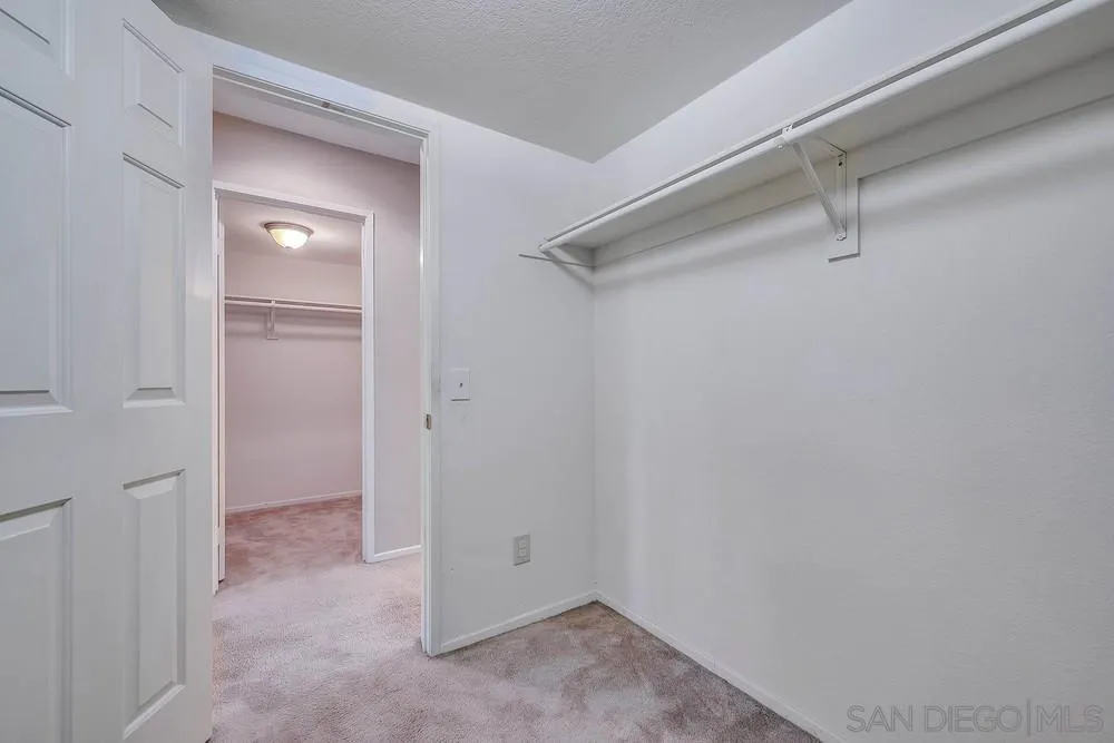 33391 Manchester Road Temecula, CA 92592 - Photo 17 of 32 a view of an empty room